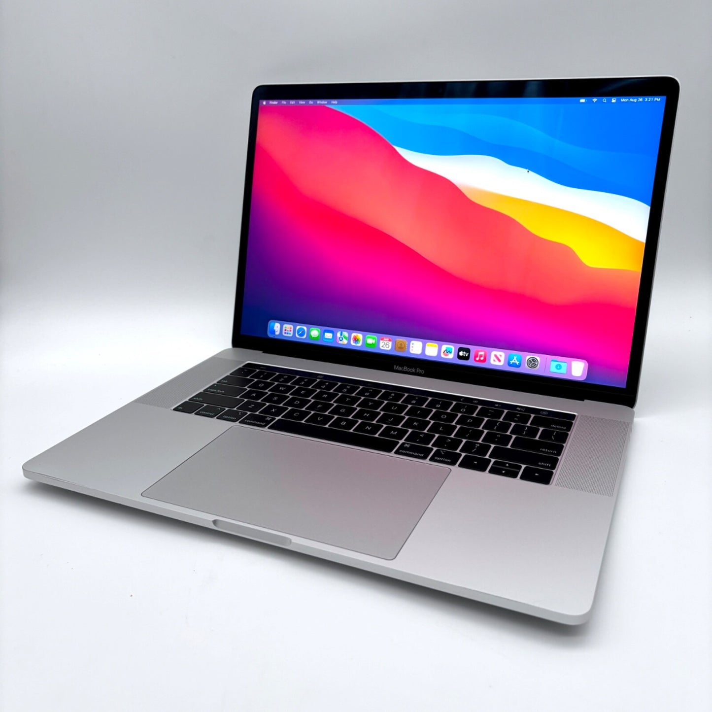 MacBook Pro 15" i7 16GB 512GB