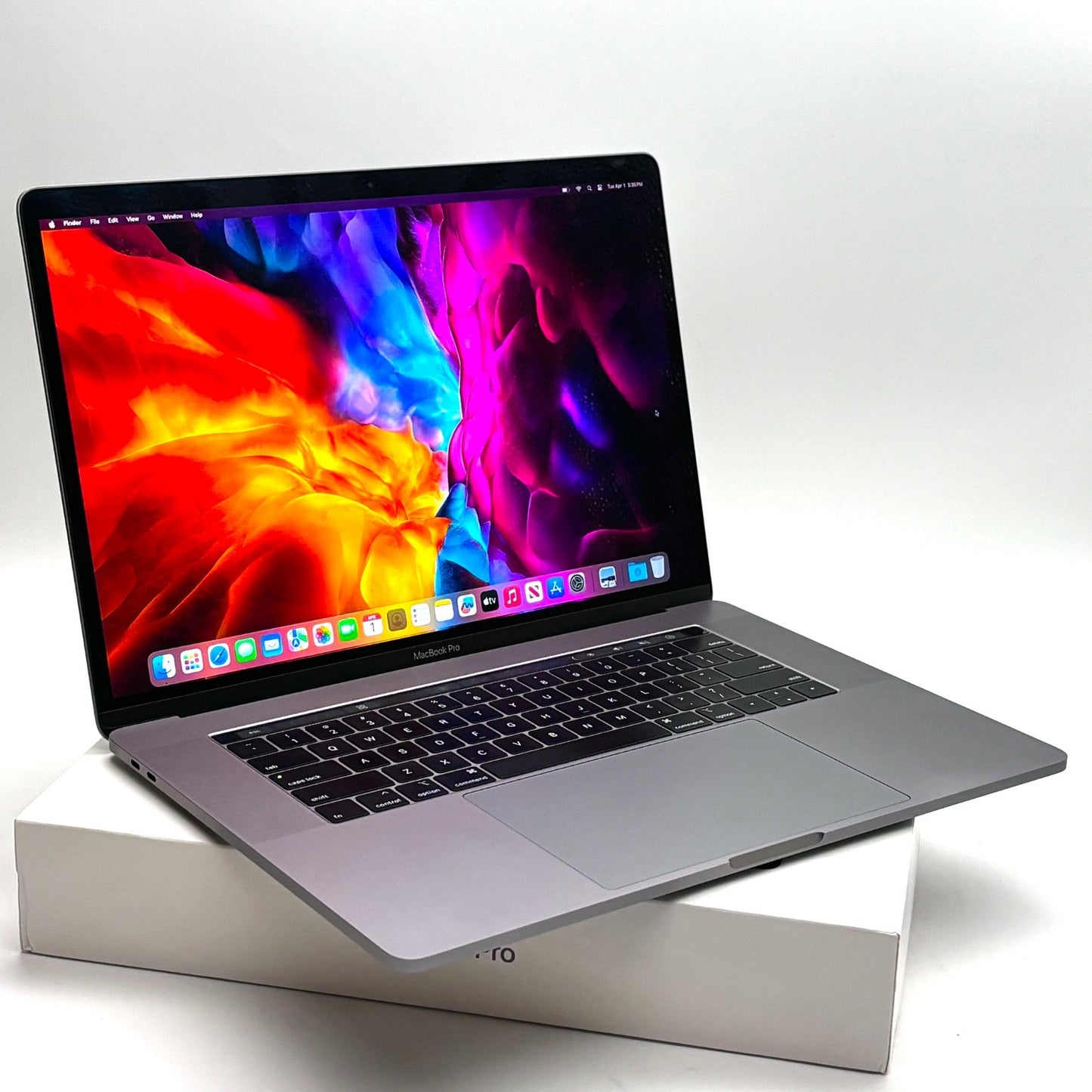 MacBook Pro 15" i7 16GB 256GB 2018