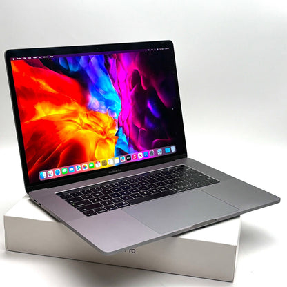 MacBook Pro 15" i7 16GB 256GB 2018