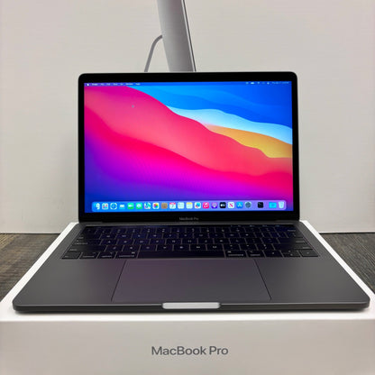 MacBook Pro 13" i7 16GB 512GB 2019