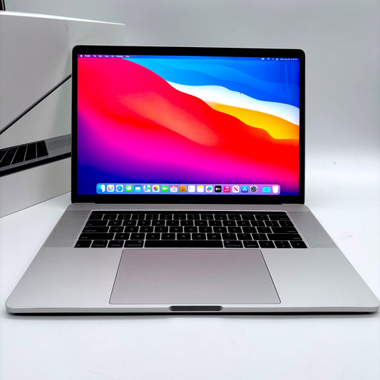 MacBook Pro 15" i7 16GB 256GB 2017