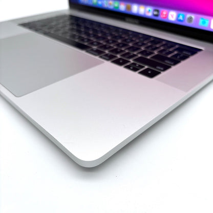 MacBook Pro 15" i7 16GB 256GB 2017