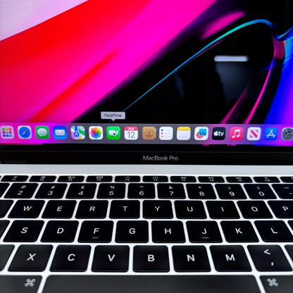 MacBook Pro 13" i5 8GB 256GB (2017)