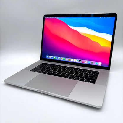 MacBook Pro 15" i7 16GB 256GB 2017