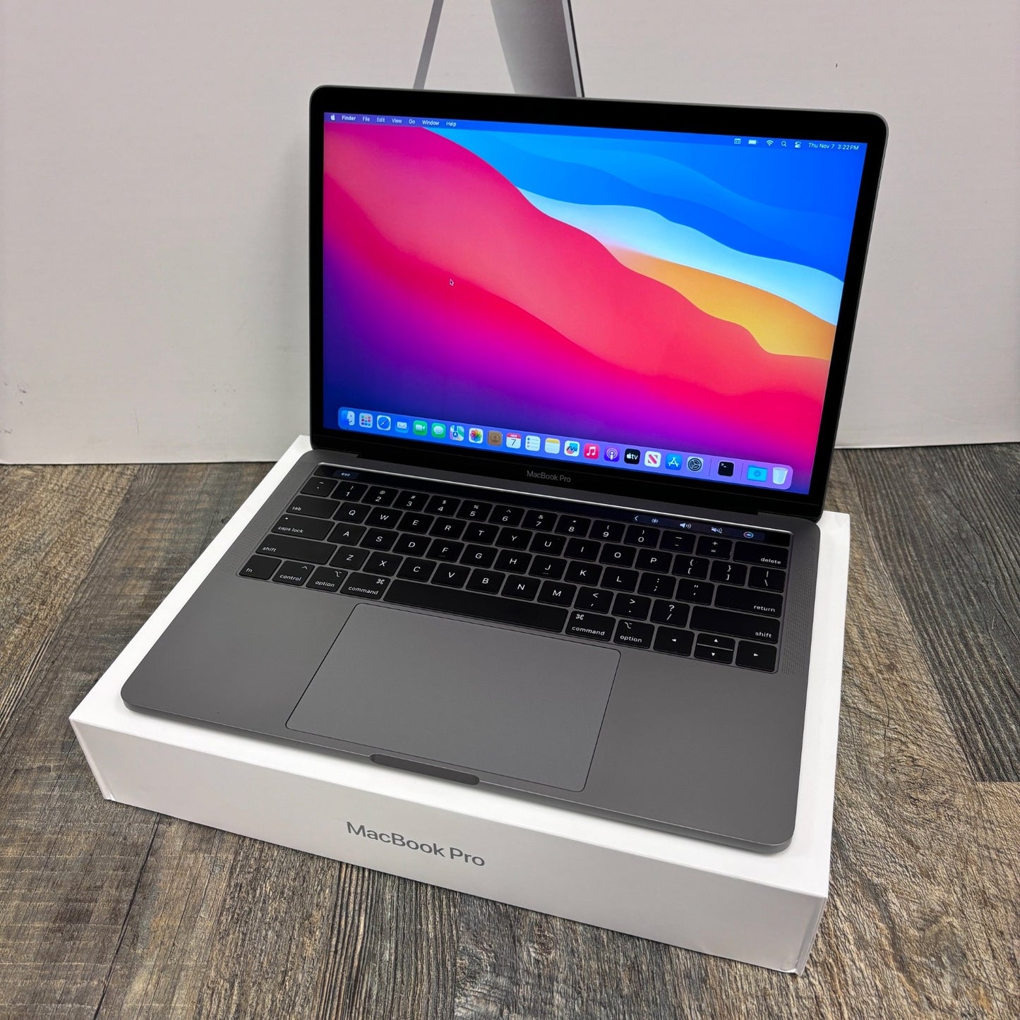 MacBook Pro 13" i7 16GB 512GB 2019