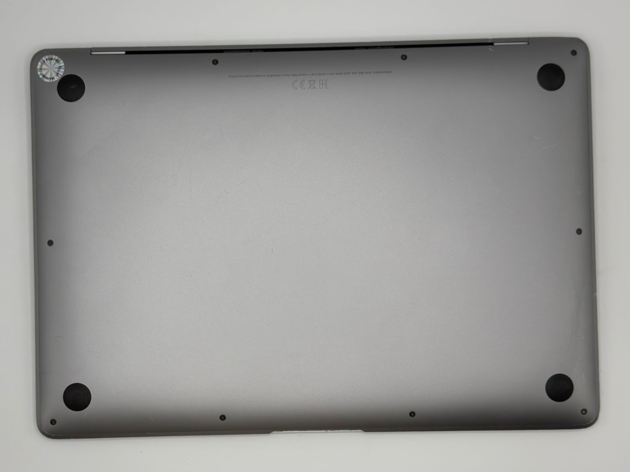 MacBook Air con chip M1 – 13″ (2020) – Excelente estado